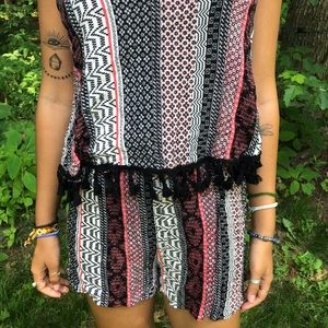 boho flowy patterned romper 🌸
